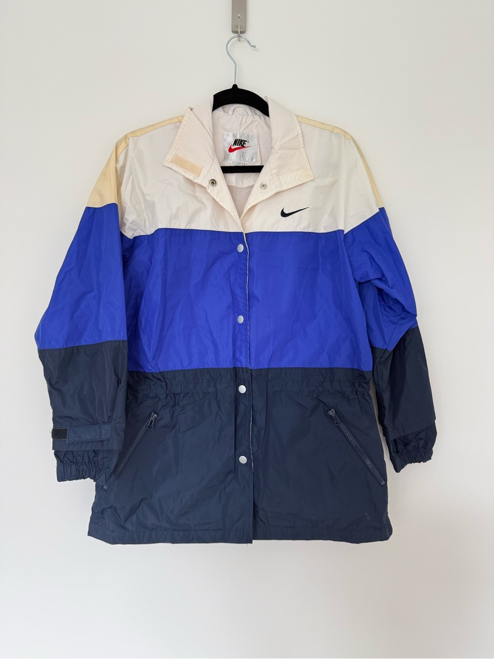 90’s Nike Colorblock Jacket in Cream, Blue & Navy